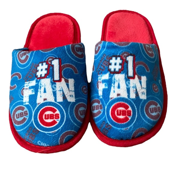 Chicago Cubs #1 Fan Youth Slippers - Picture 1 of 4